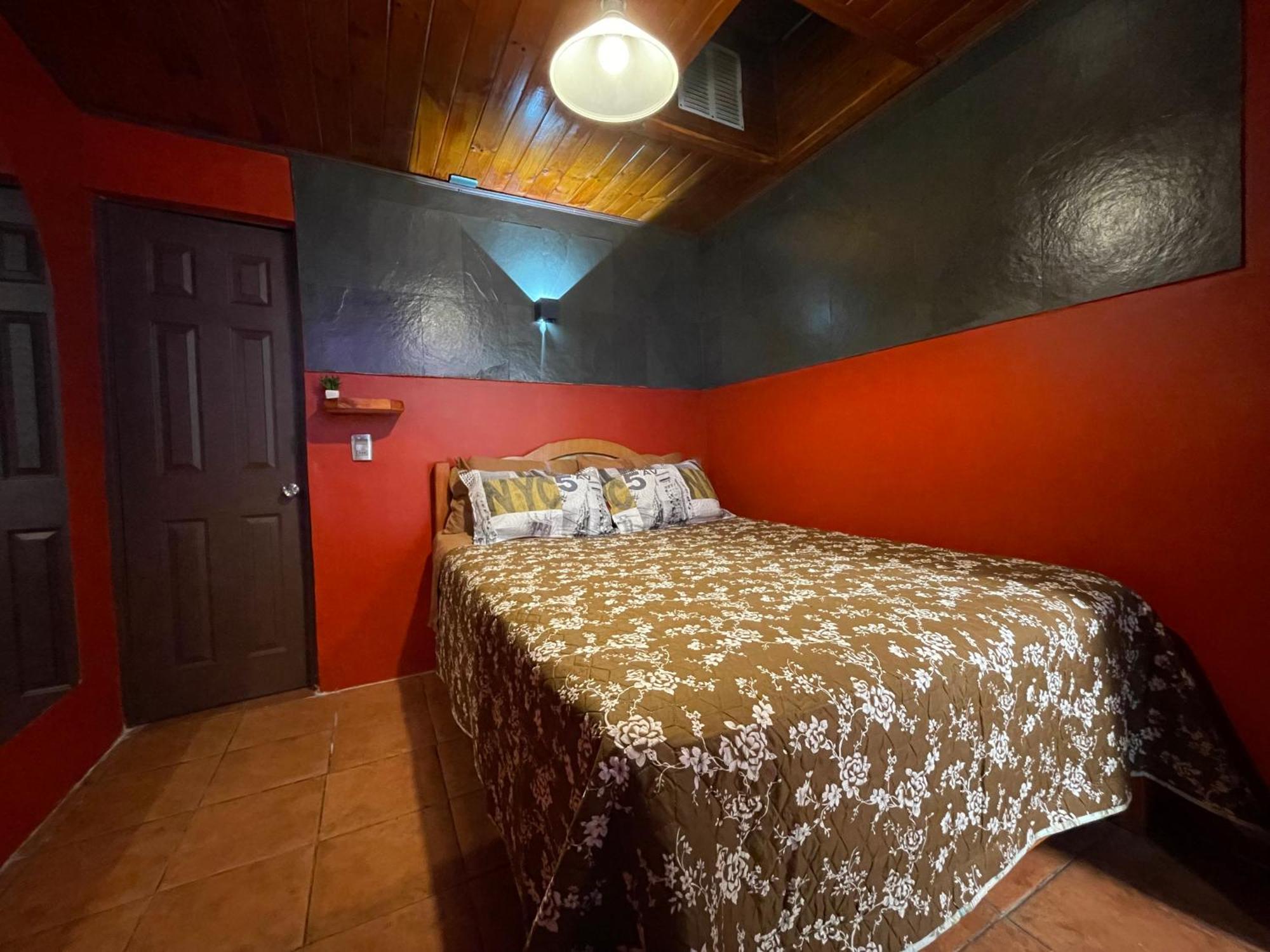 Bed and breakfast Residencial Don Santiago 3*