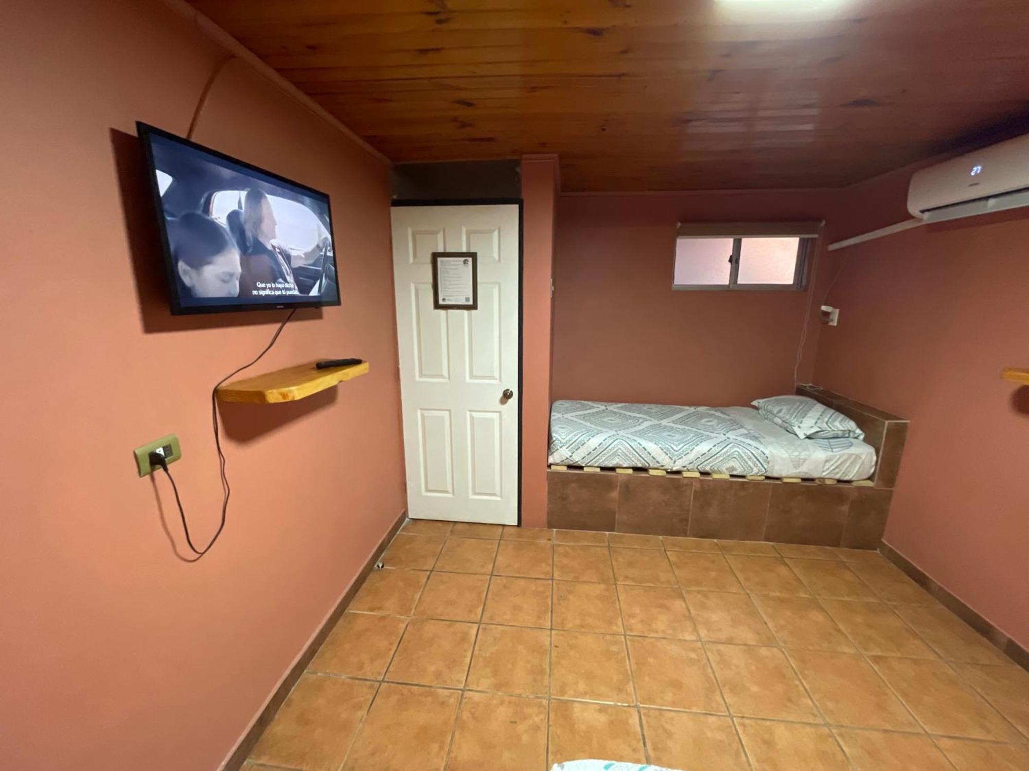 Residencial Don Santiago Bed and breakfast 3*